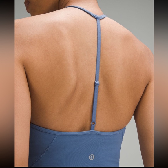 New with tags lululemon Align T-Strap Tank Top
Light Support, size 4. Oasis Blue - Picture 8 of 11